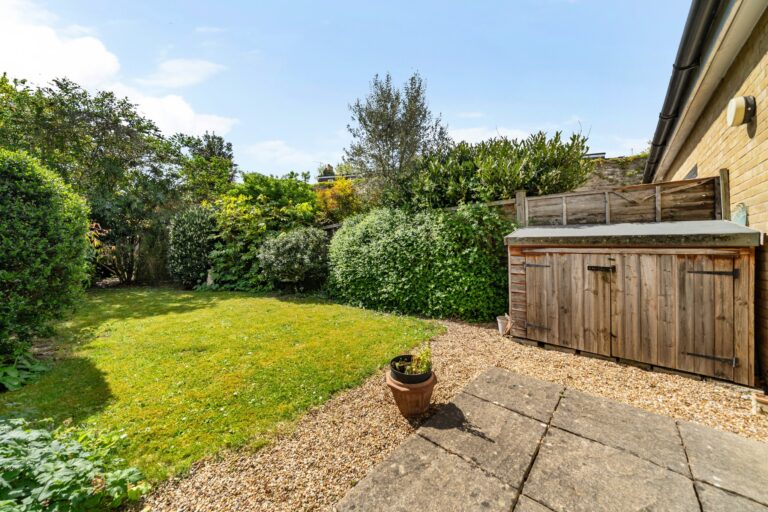 images of property on Jameson Close