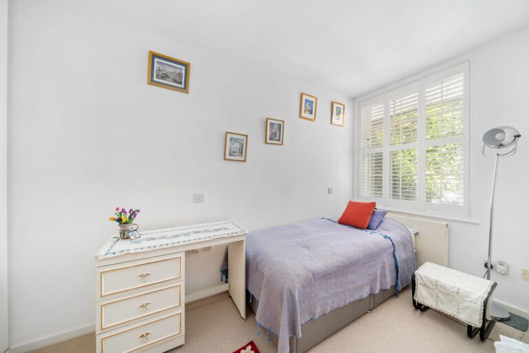 images of property on Jameson Close