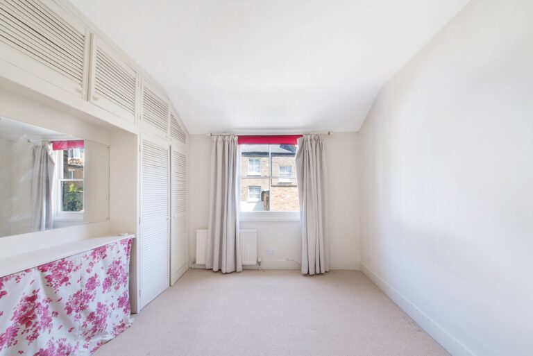 images of property on Iffley Road