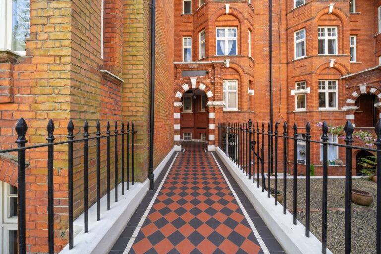 images of property on Hamlet Gardens