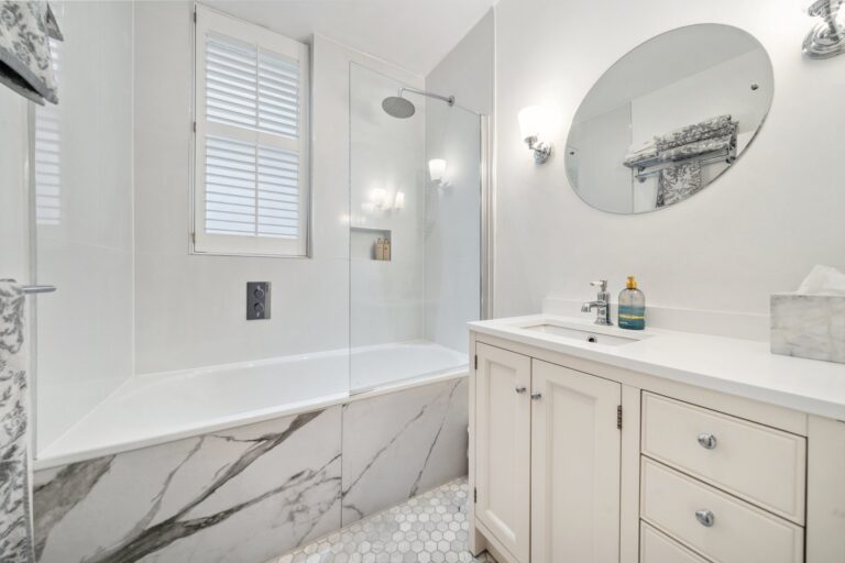 images of property on Hamlet Gardens