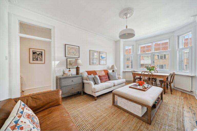 images of property on Hamlet Gardens