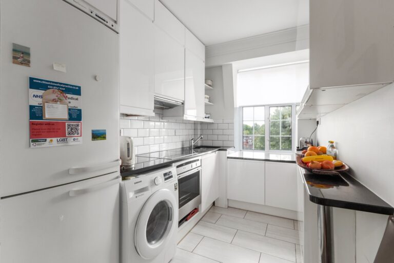 images of property on Heathfield Terrace