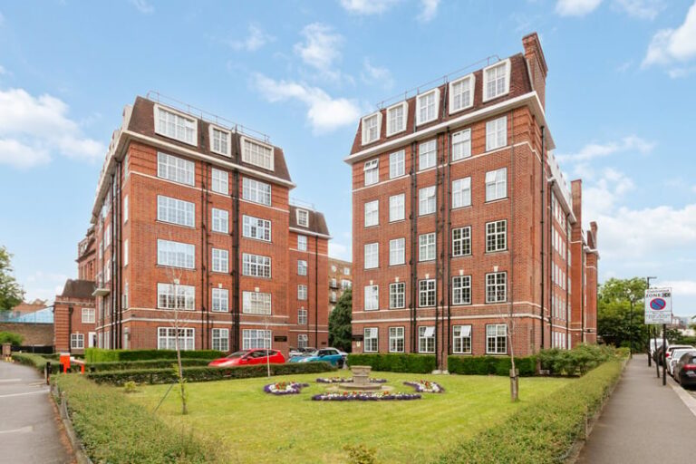 images of property on Heathfield Terrace