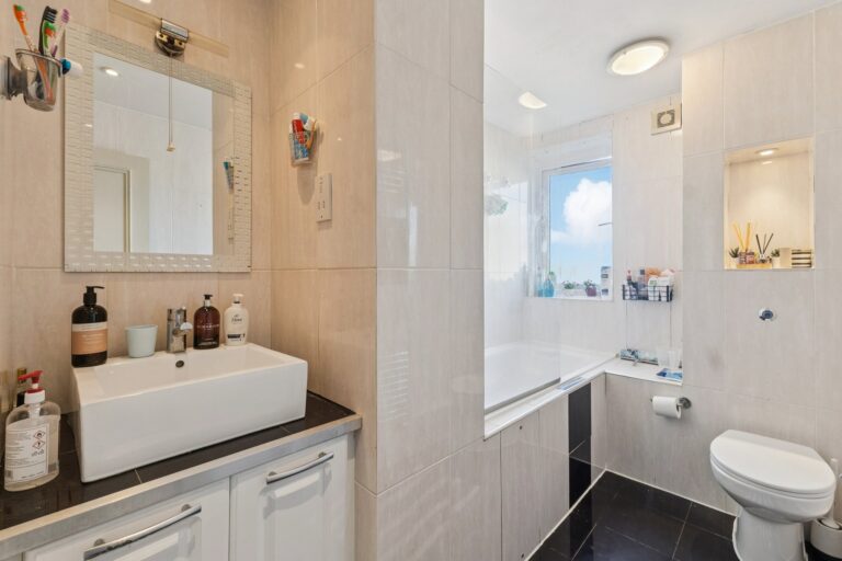 images of property on Samels Court