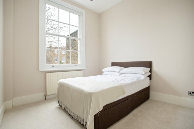 images of property on Overstone Road