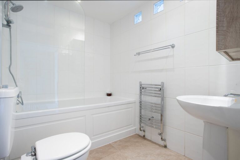 images of property on Overstone Road