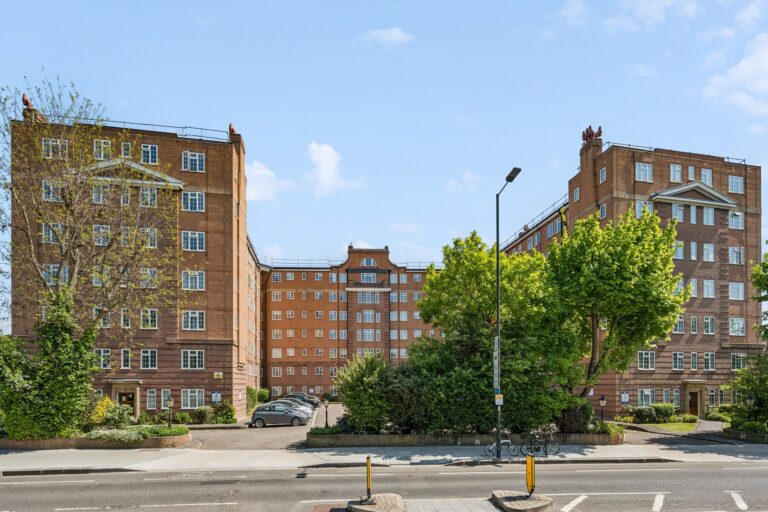images of property on Goldhawk Road