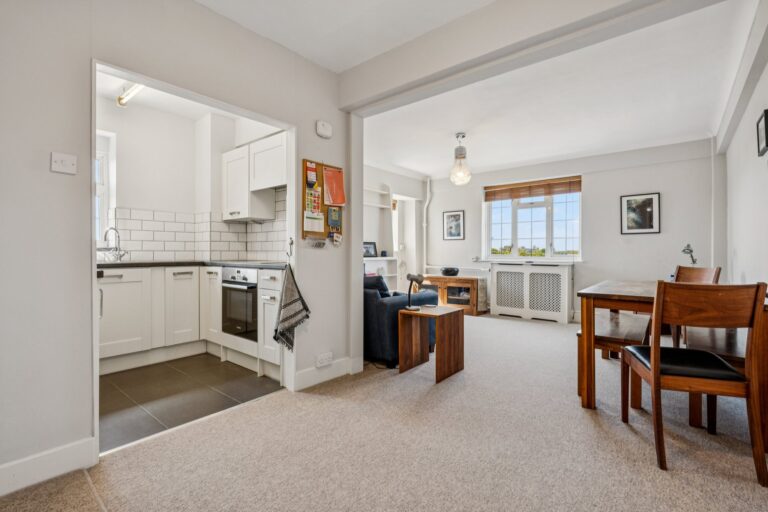 images of property on Goldhawk Road