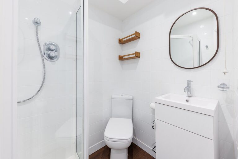 images of property on Sinclair Gardens