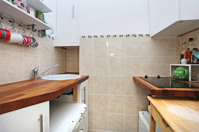 images of property on Hamlet Gardens