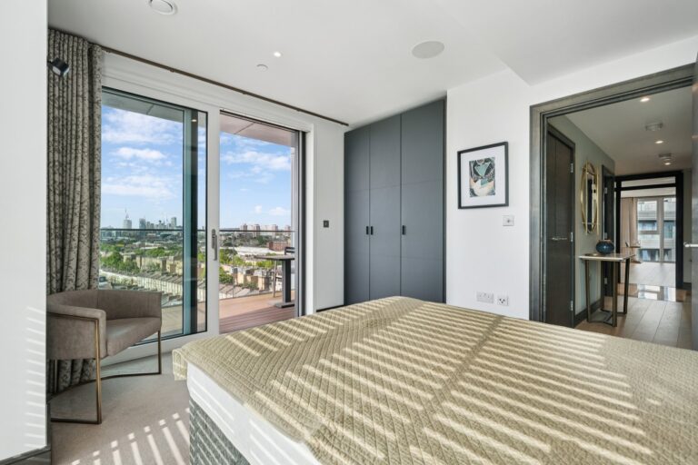 images of property on Glenthorne Road