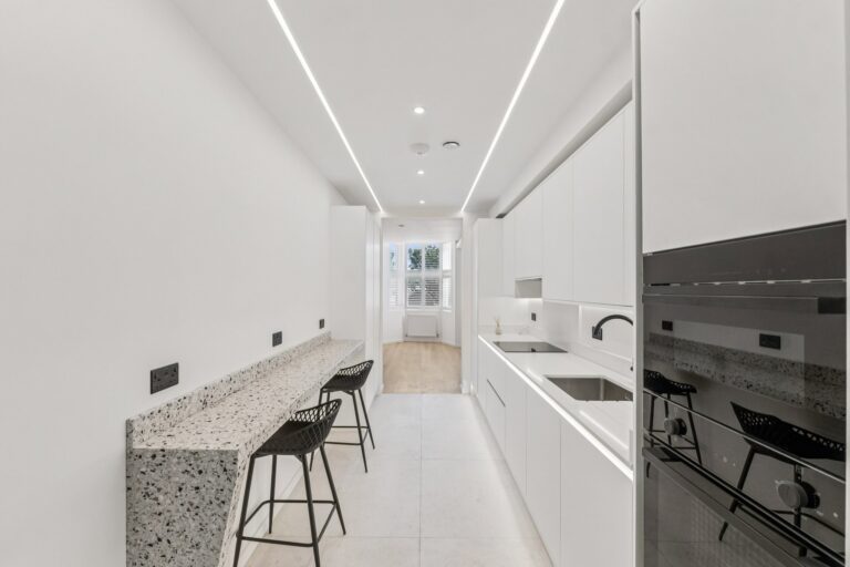 images of property on Jeddo Road
