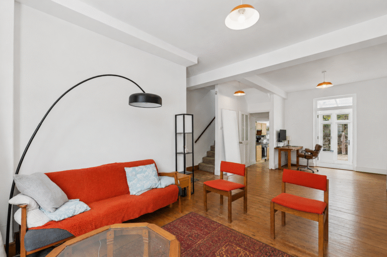 images of property on Carthew Road