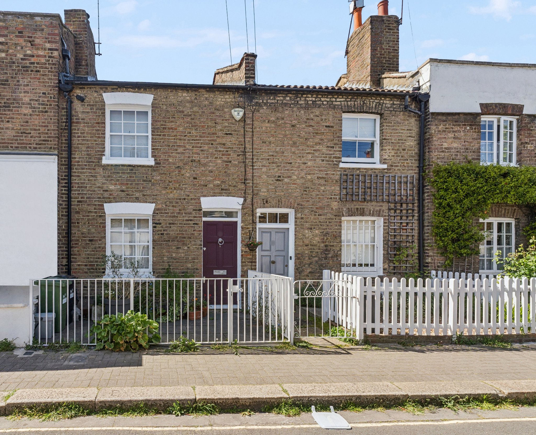 images of property on Cardross Street