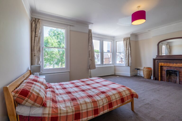 images of property on Lexden Road