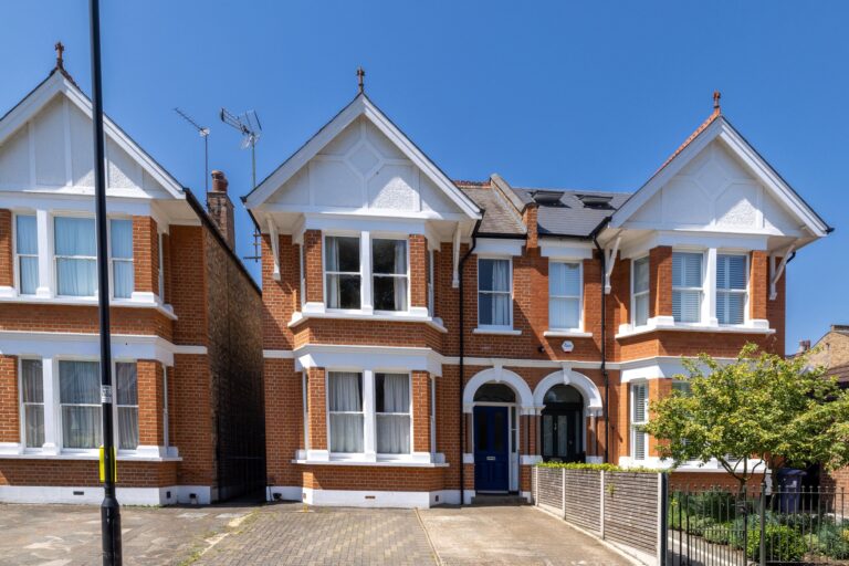 images of property on Lexden Road