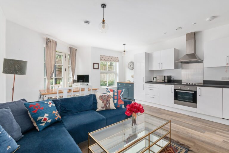 images of property on Chiswick Gate