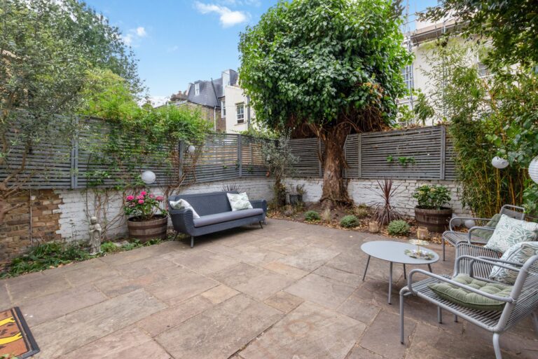images of property on Godolphin Road