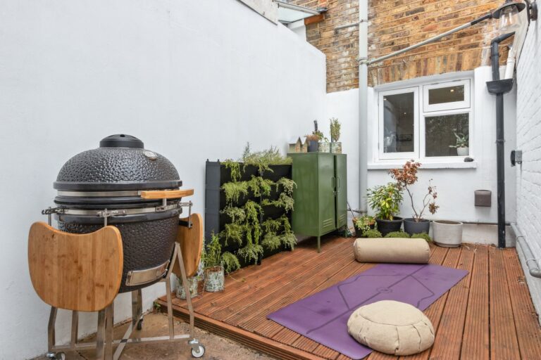 images of property on Godolphin Road