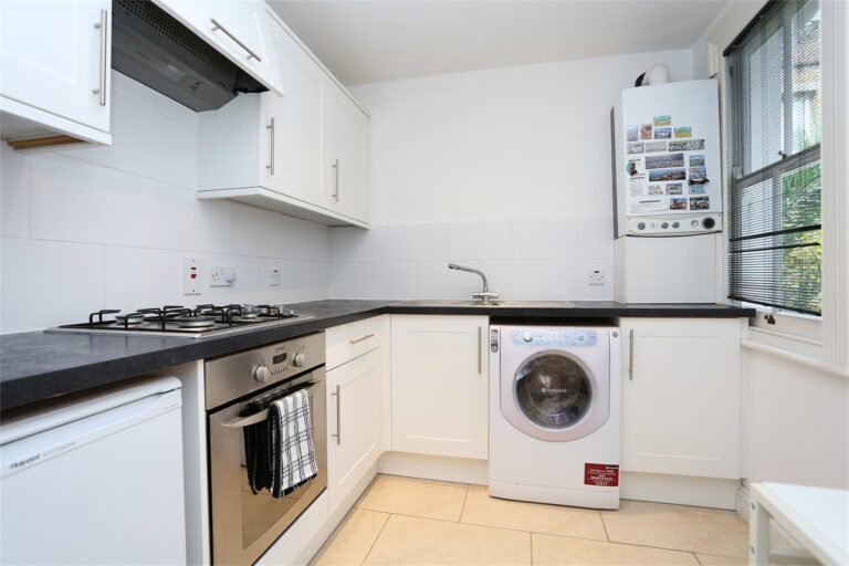 images of property on Overstone Road