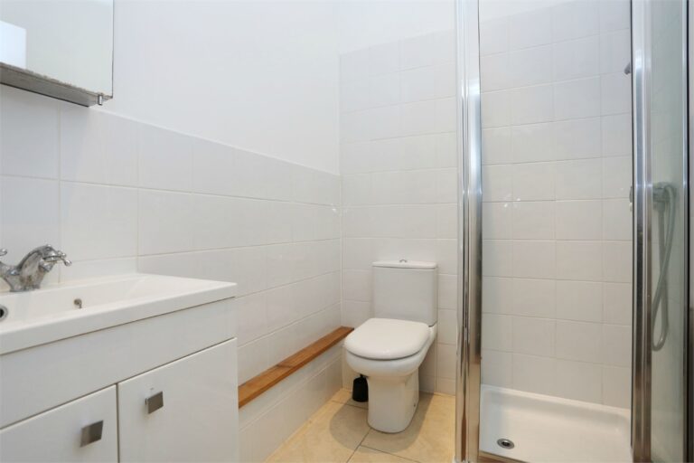 images of property on Overstone Road