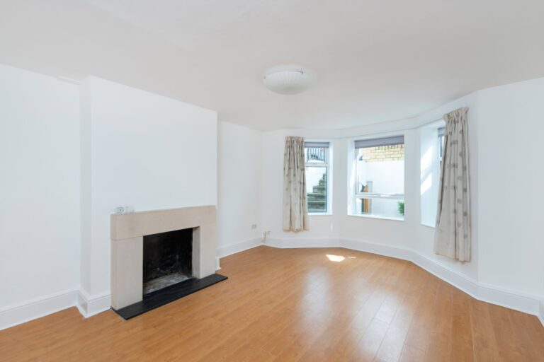 images of property on Dorville Crescent