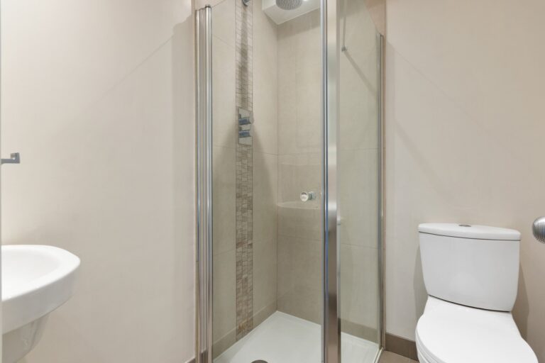 images of property on St Peter's Grove