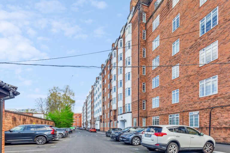 images of property on Hammersmith Road