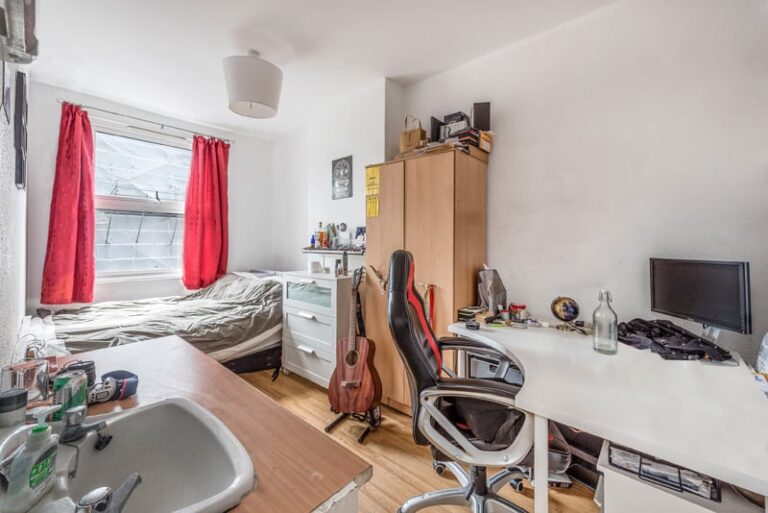 images of property on King Street