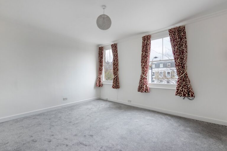 images of property on Bradmore Park Road