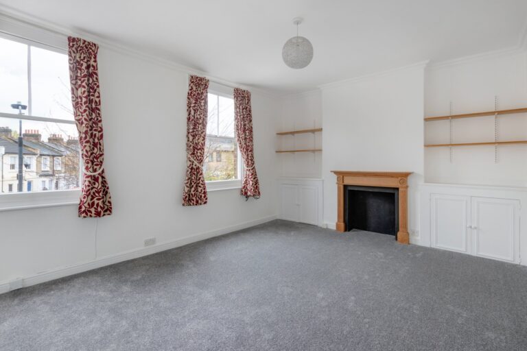 images of property on Bradmore Park Road