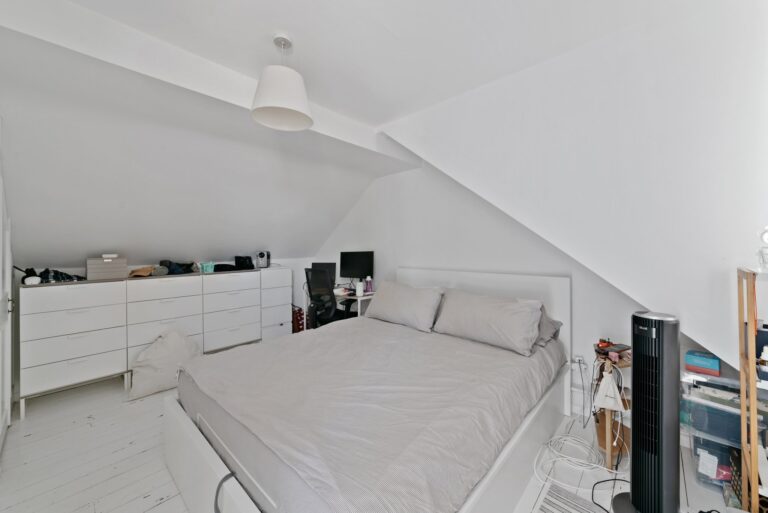 images of property on Southfield Road