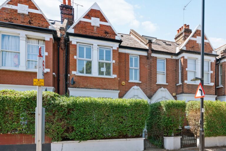 images of property on Southfield Road
