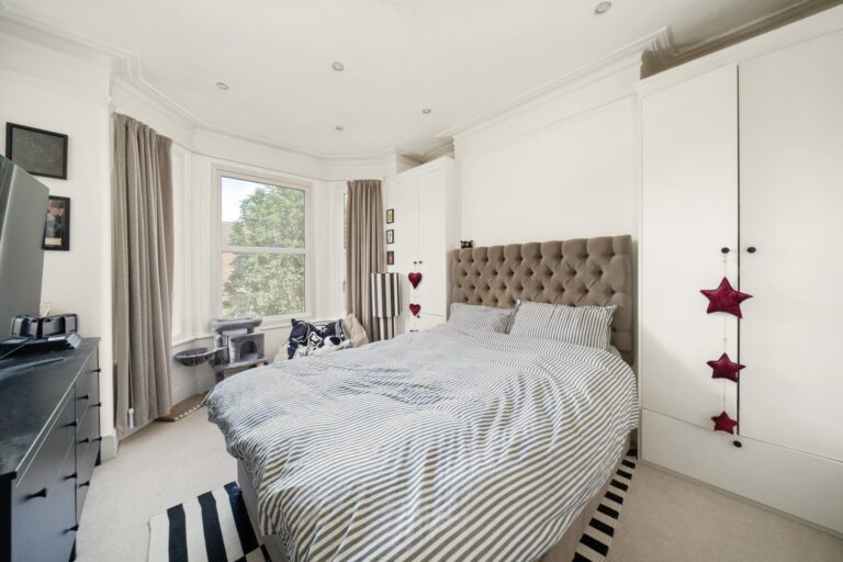 images of property on Valetta Road