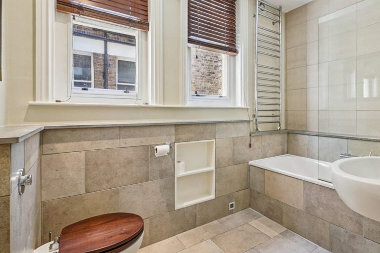 images of property on Hamlet Gardens