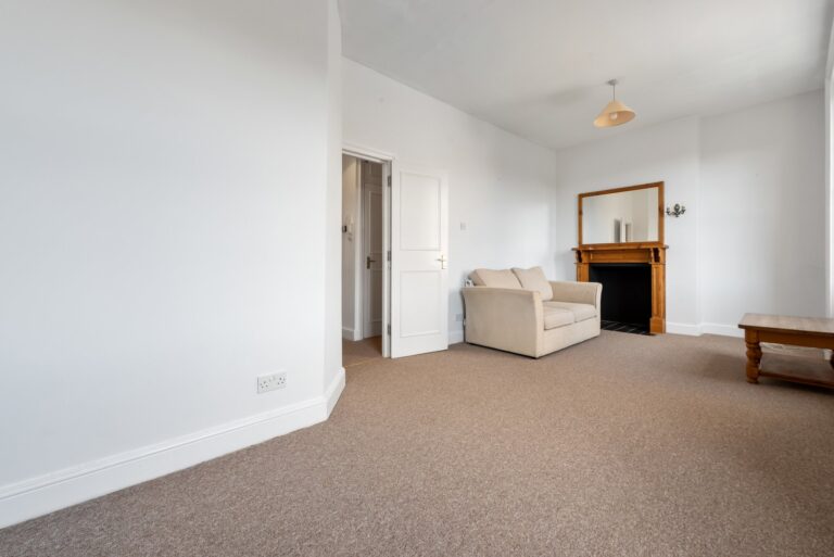 images of property on Goldhawk Road