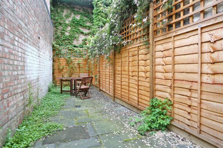 images of property on Cambridge Grove