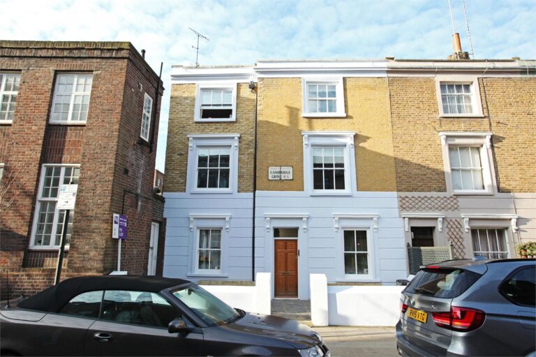 images of property on Cambridge Grove