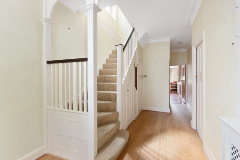 images of property on Emlyn Road