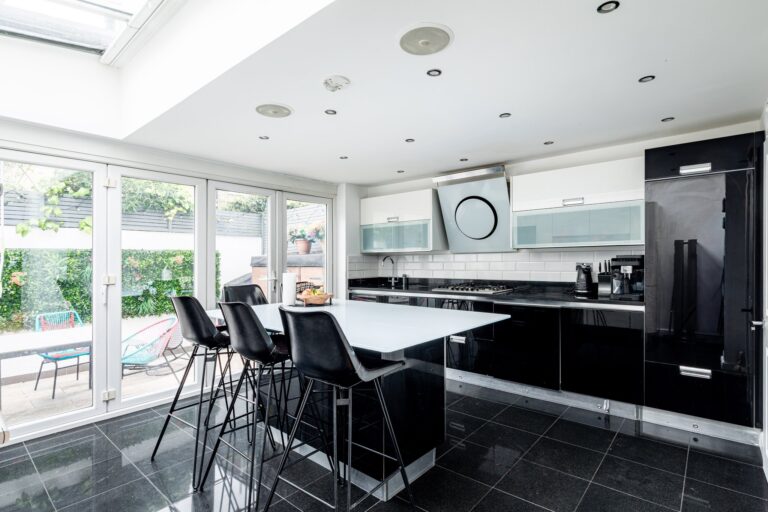 images of property on Sutton Lane North