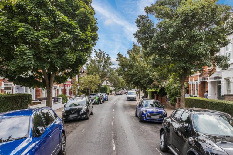 images of property on St Albans Avenue