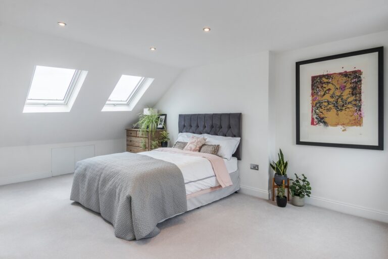 images of property on St Albans Avenue