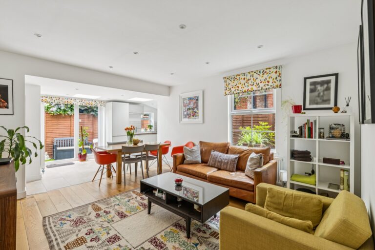 images of property on St Elmo Road