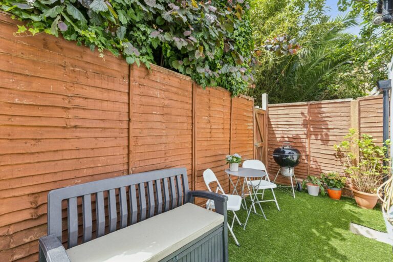 images of property on St Elmo Road