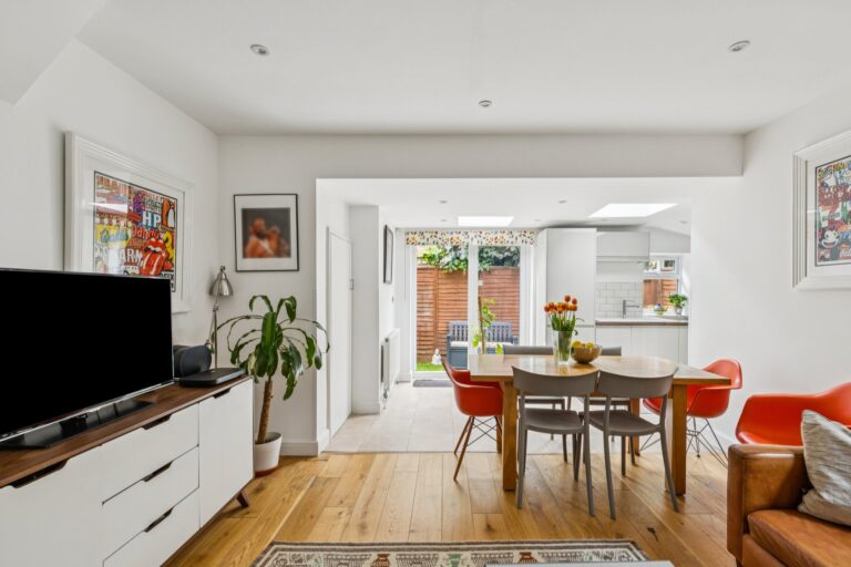 images of property on St Elmo Road