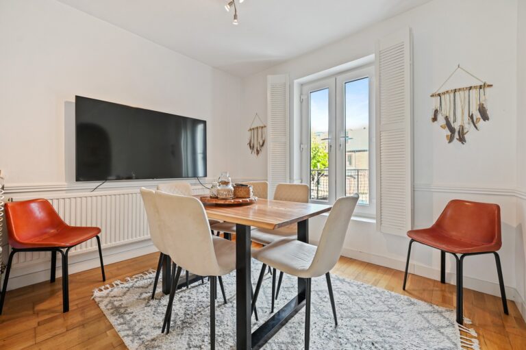 images of property on Boscombe Road