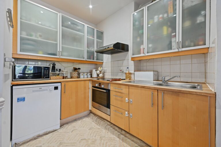 images of property on Boscombe Road