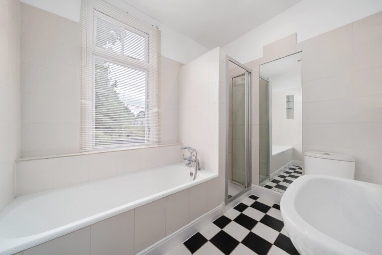 images of property on Magnolia Road