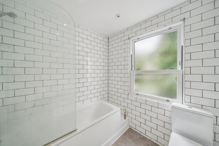 images of property on Carthew Road